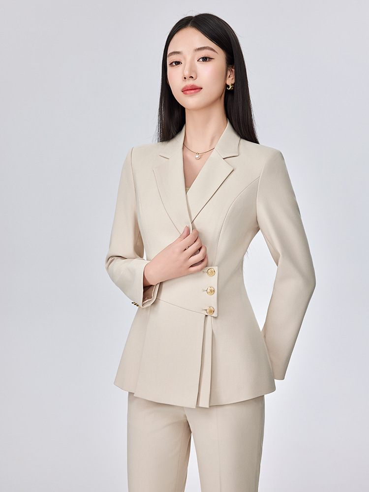 ชุดสูททำงานสำหรับผู้หญิง คอลเล - Women Formal Wear Store บทวิจารณ์และราคา